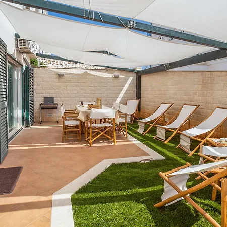 マキ エクスクルーシブ