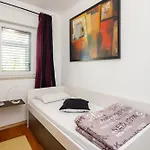 Maki Exclusive Apartment *